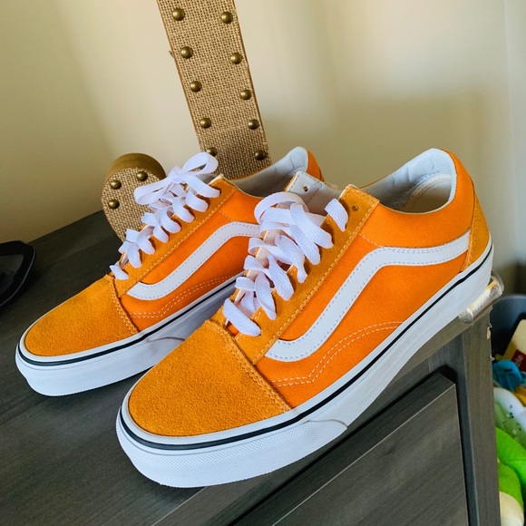 Vans Dark Cheddar Old Skool Shoe - Picture 2 of 4